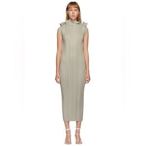 Toteme Mazarron Ruffle Neck Pleated Midi Dress. NWT. Small.